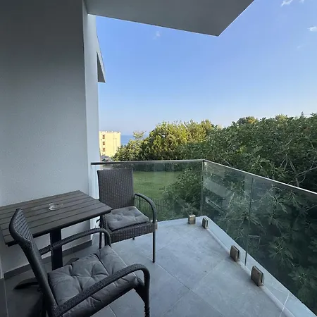 The Golden Compass , Pool And Sea Nearby Апартамент Варна
